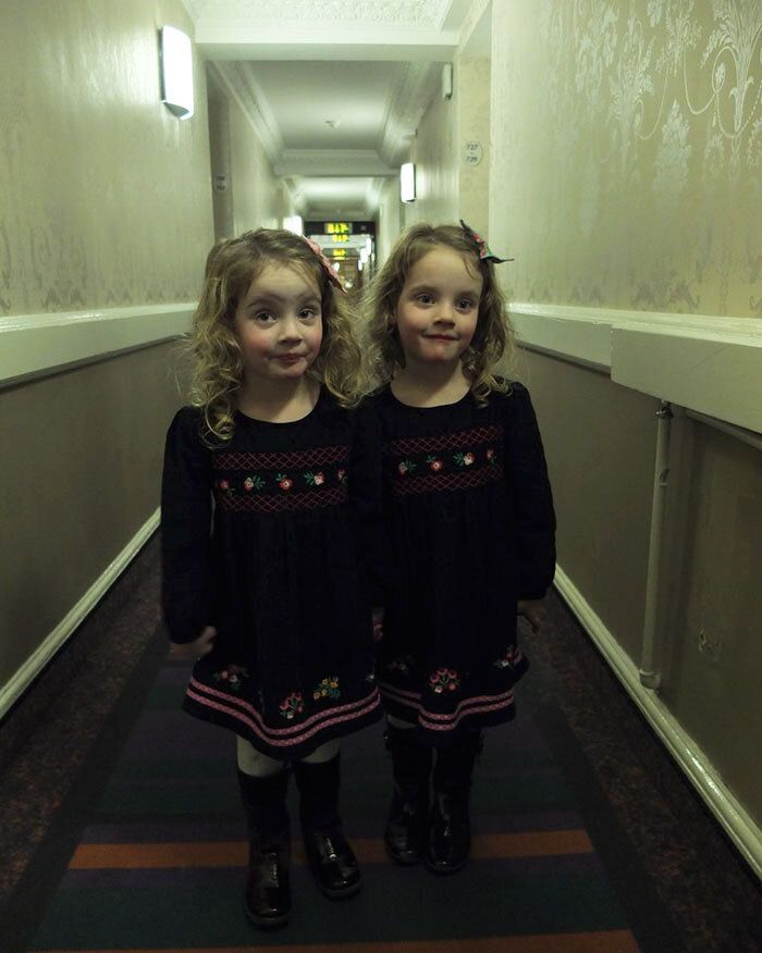 twins-girls-freak-out-hotel-guest-poppy-isabella-16